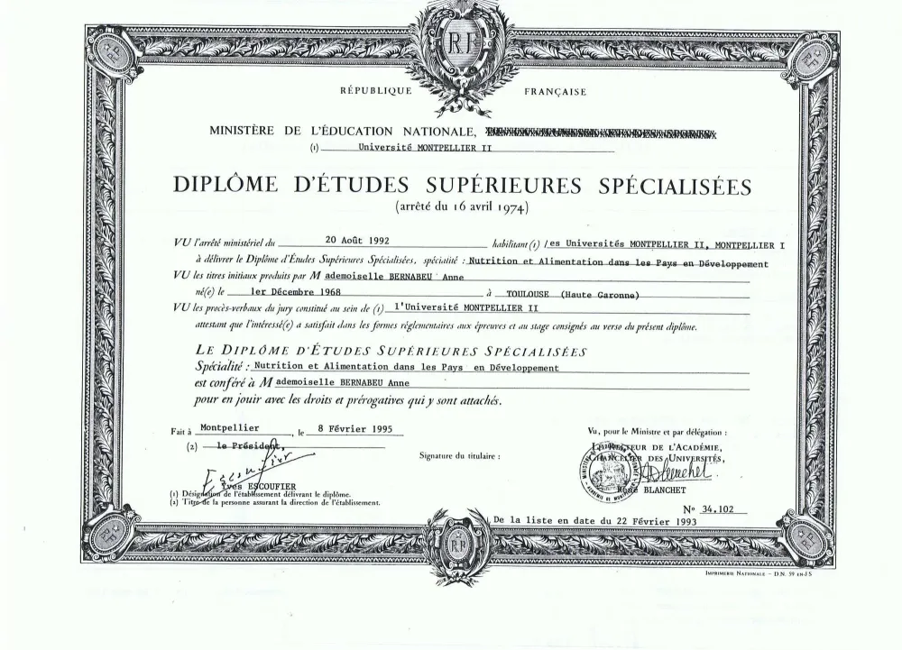 version_2000_diplome_dess12042010_0000020190801-4035264-j7nbrd